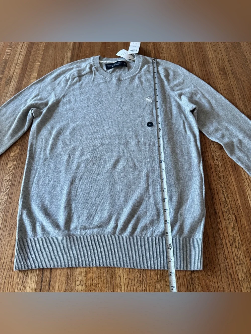 NWT Abercrombie & Fitch Soft A&F Light Grey Moose Crewneck Sweater Size Small